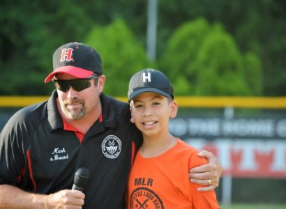 Alex Rodriguez, who is congratulated by league president Mark Meara.